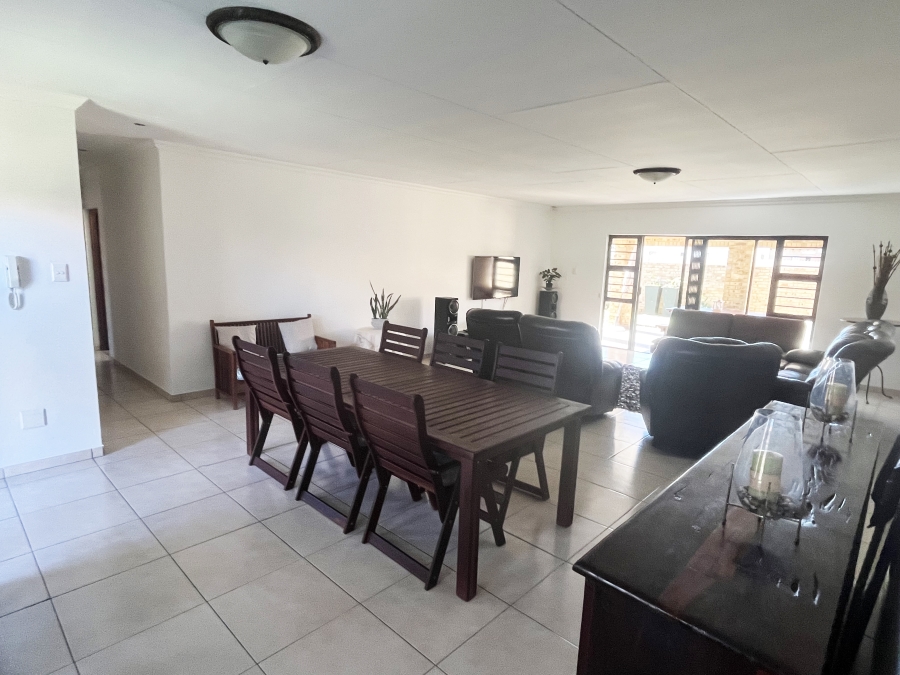 2 Bedroom Property for Sale in Naudeville Free State